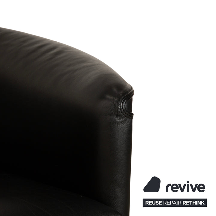 Fauteuil Wittmann Aura en cuir noir