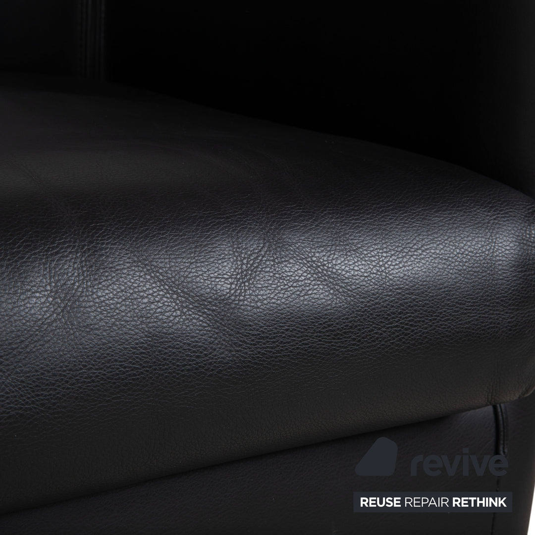 Fauteuil Wittmann Aura en cuir noir