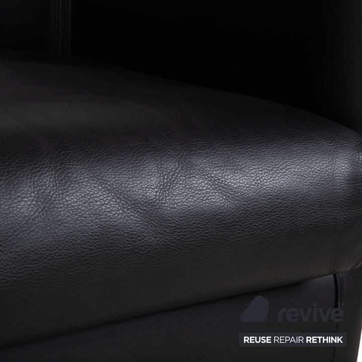 Fauteuil Wittmann Aura en cuir noir
