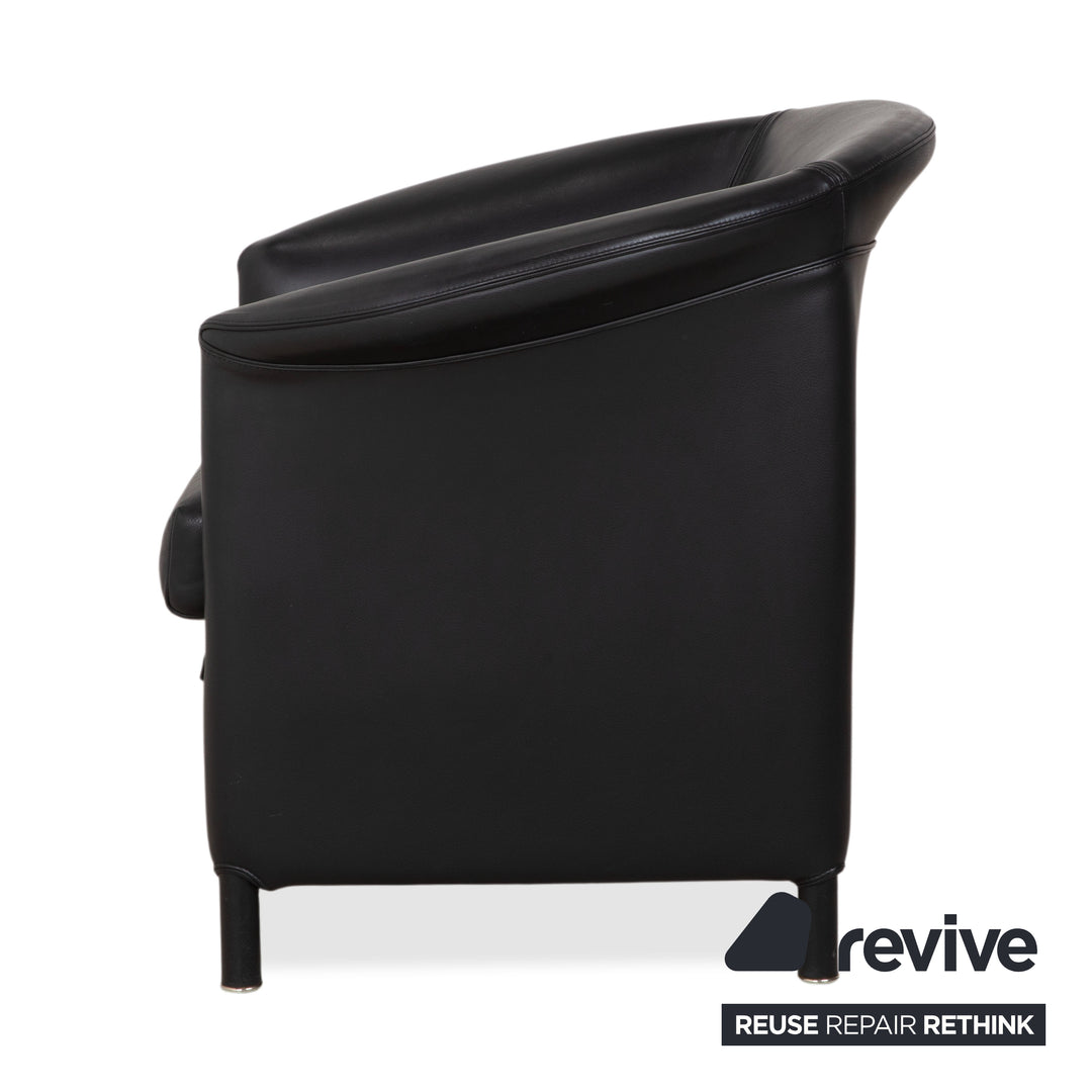 Fauteuil Wittmann Aura en cuir noir