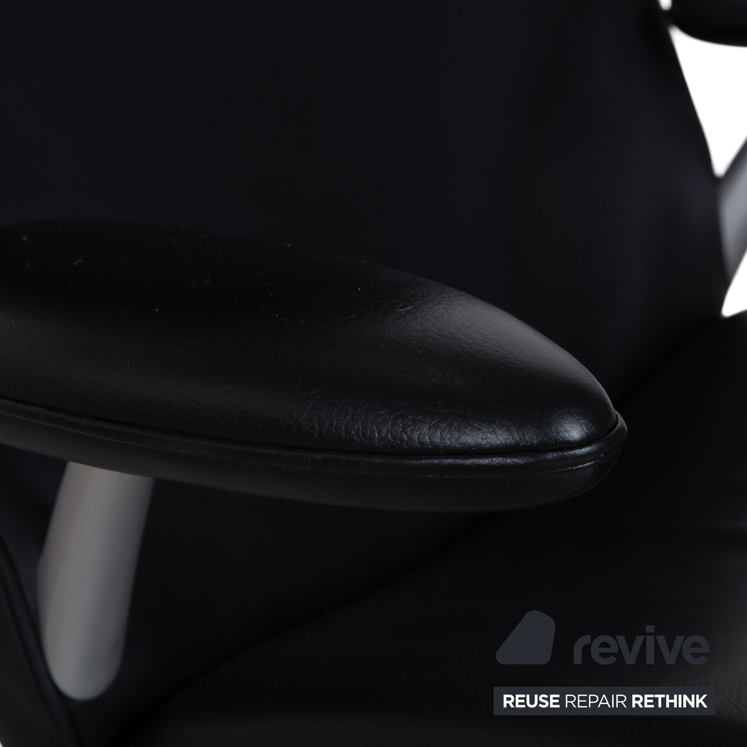 WK Wohnen Flex 679 Leather Armchair Black Manual Function
