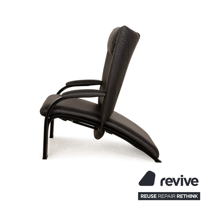 Fauteuil WK Wohnen Spot 698 vegan (GAVIN 117) en cuir noir avec cadre en métal et fonction manuelle, housse neuve