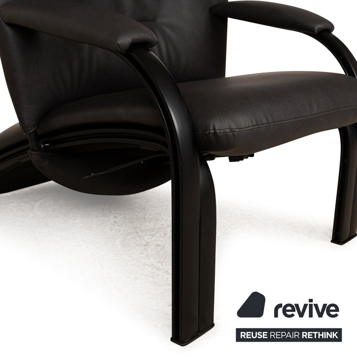 Fauteuil WK Wohnen Spot 698 vegan (GAVIN 117) en cuir noir avec cadre en métal et fonction manuelle, housse neuve