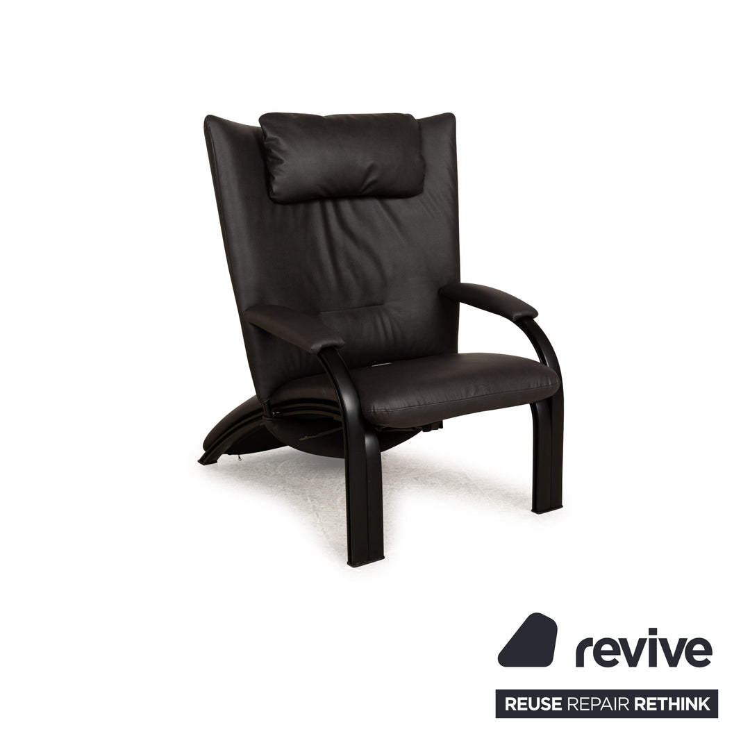 Fauteuil WK Wohnen Spot 698 vegan (GAVIN 117) en cuir noir avec cadre en métal et fonction manuelle, housse neuve