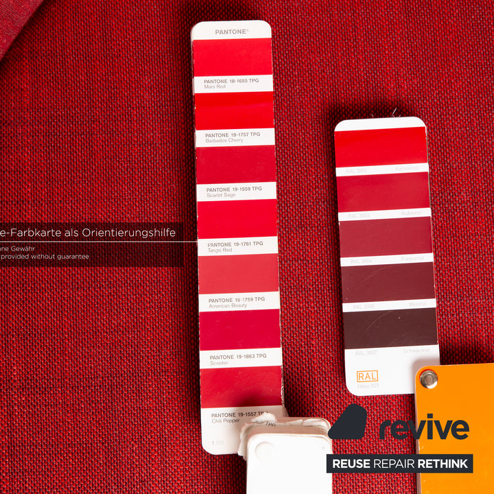 Zanotta Calla Stoff Sessel Rot mit Leder Korpus in Braun auf Rollen