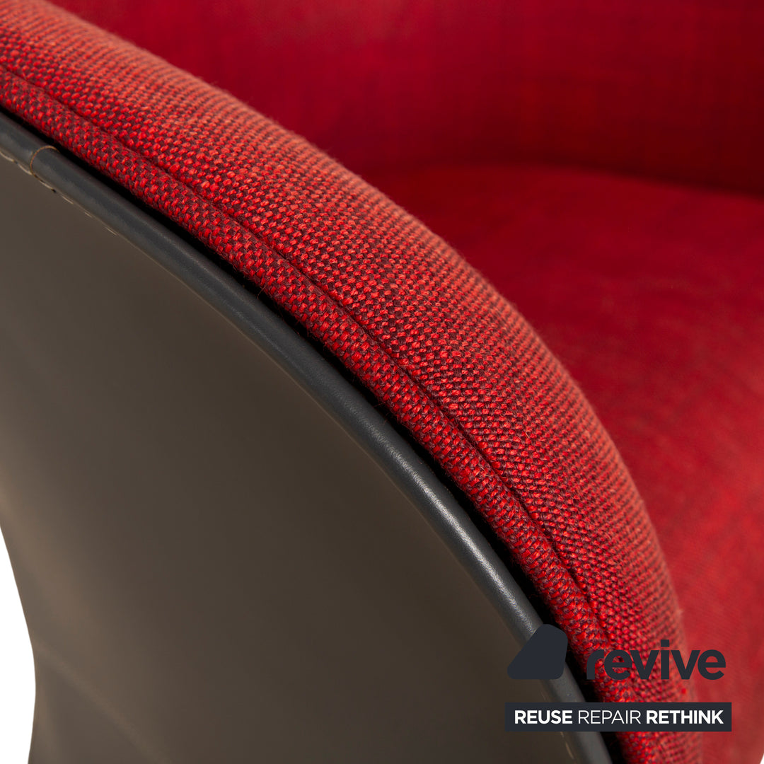 Zanotta Calla Stoff Sessel Rot mit Leder Korpus in Braun auf Rollen