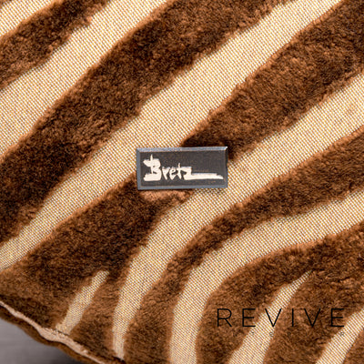 Bretz Mumba Stoff Sofa Garnitur Braun 1x Dreisitzer 1x Hocker Gemustert Animalprint #10977
