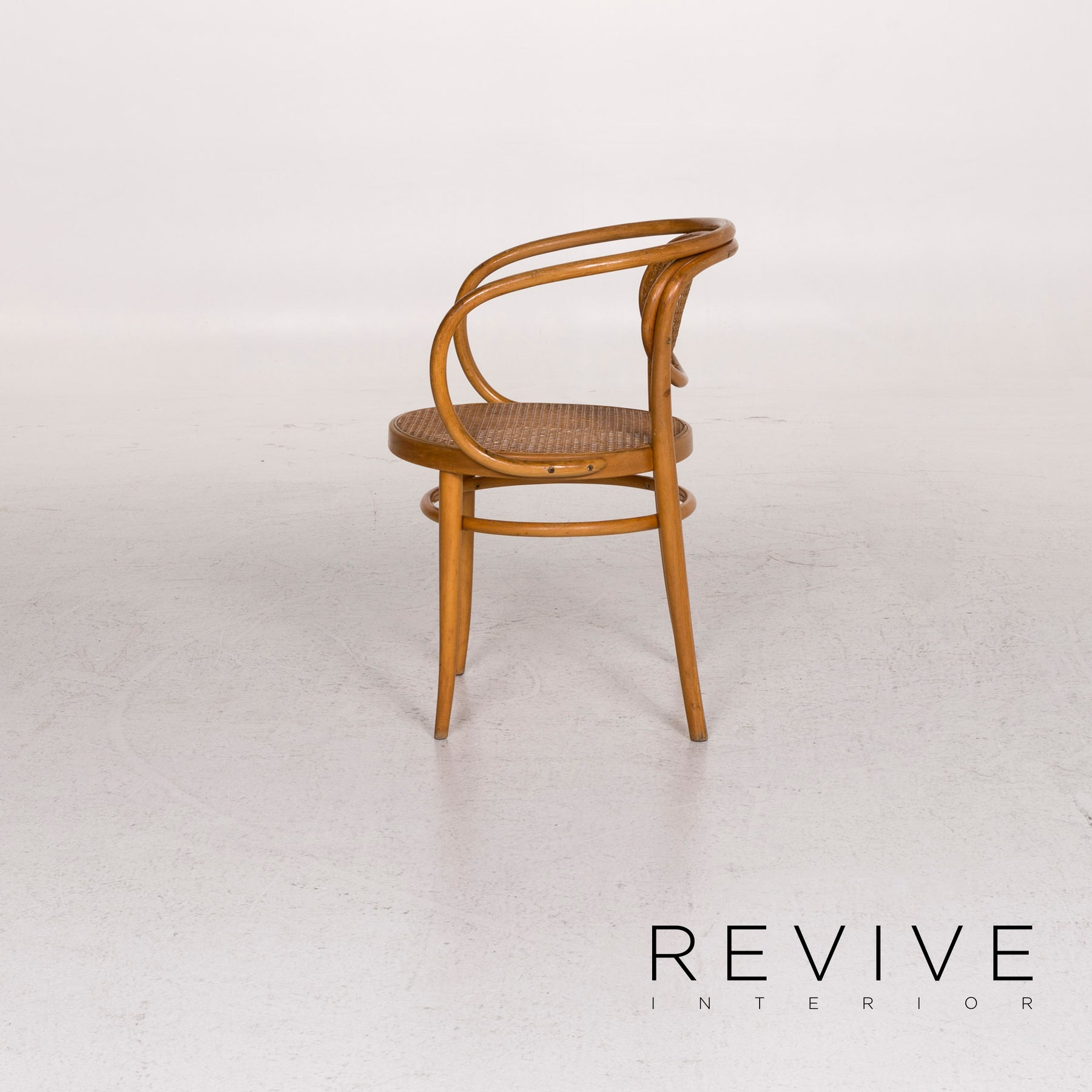 Thonet Sessel Thonet 210R Braun Holz 2 Hand Revive de thonet-sessel-thonet-210r-braun-holz-2-hand-revive-de