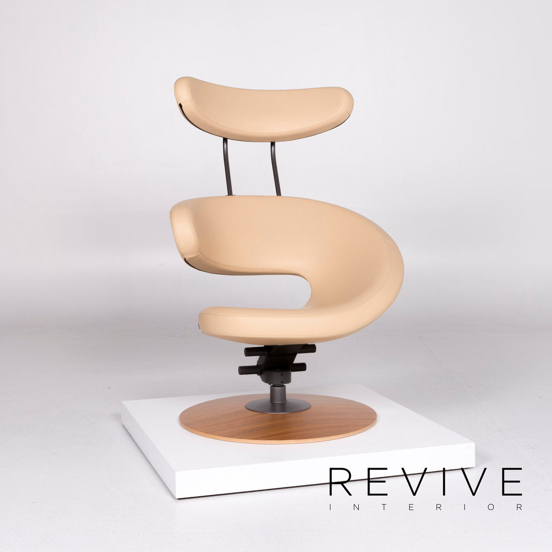 Varier Peel Designer Leder Sessel by Olav Eldøy Creme inkl. Hocker #10633