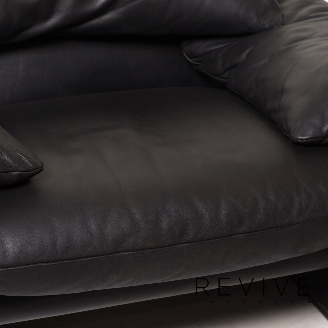 Cassina Maralunga Leather Armchair Black Feature #12267