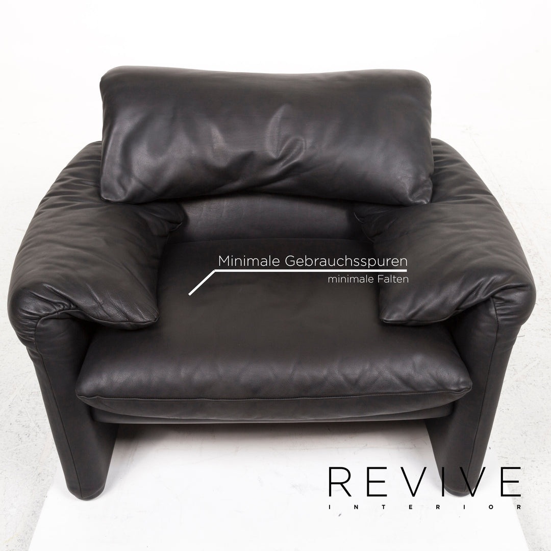 Cassina Maralunga Leather Armchair Black Feature #12267