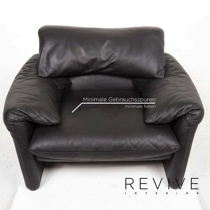 Cassina Maralunga Leather Armchair Black Feature #12267