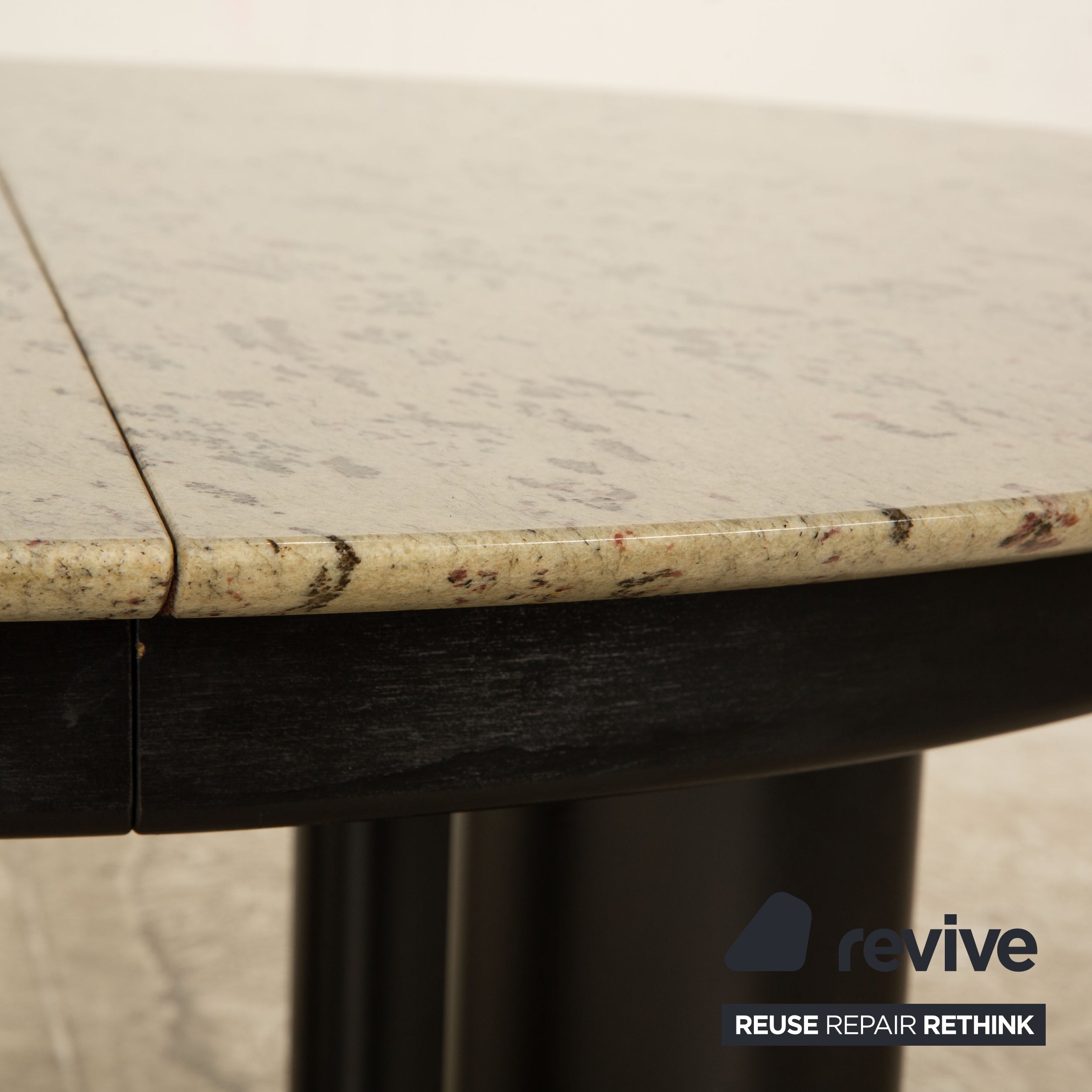 Draenert 1226 stone dining table gray black extendable 125/225 x 74 x 125