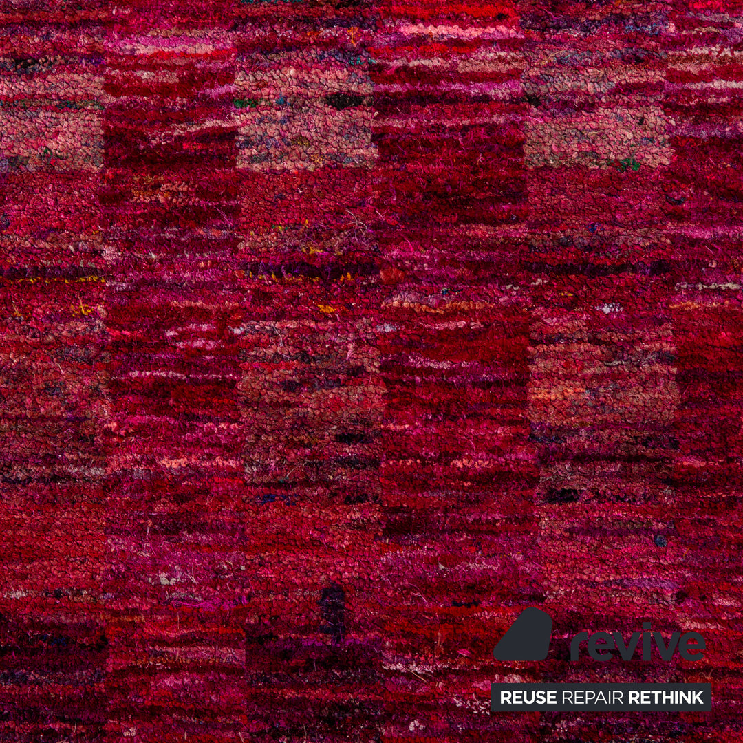 Jan Kath Sari V-Stripes Seide Teppich Seide Pink 254x350cm
