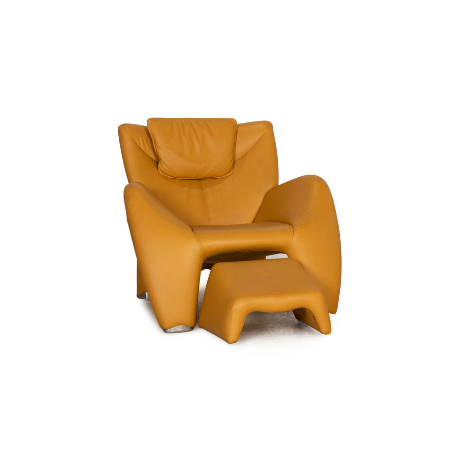 Leolux Akhenaten leather armchair yellow incl. footstool