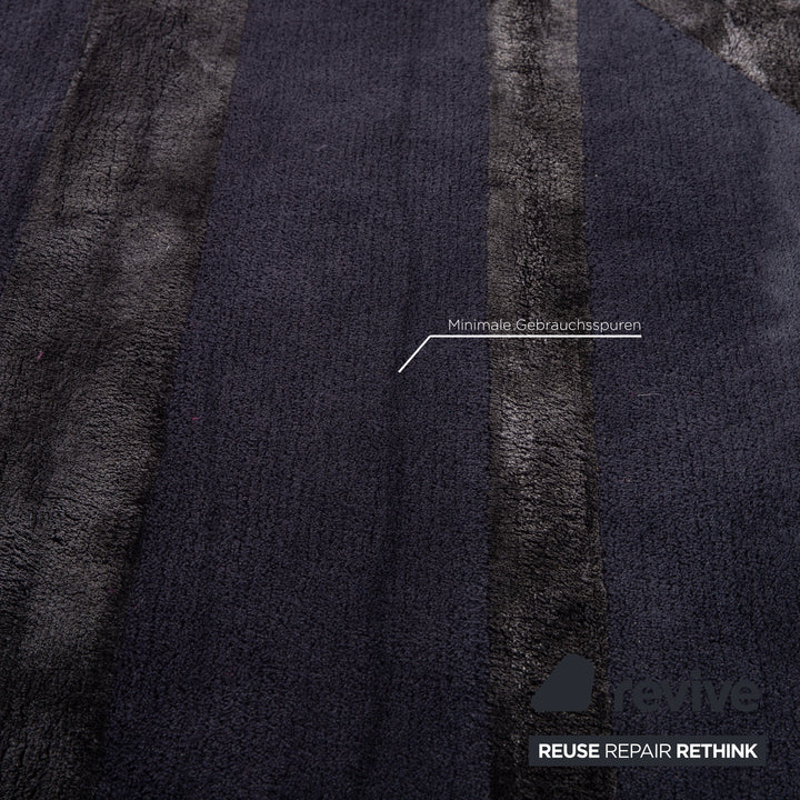 Minotti Fluxus fabric rug dark blue pattern