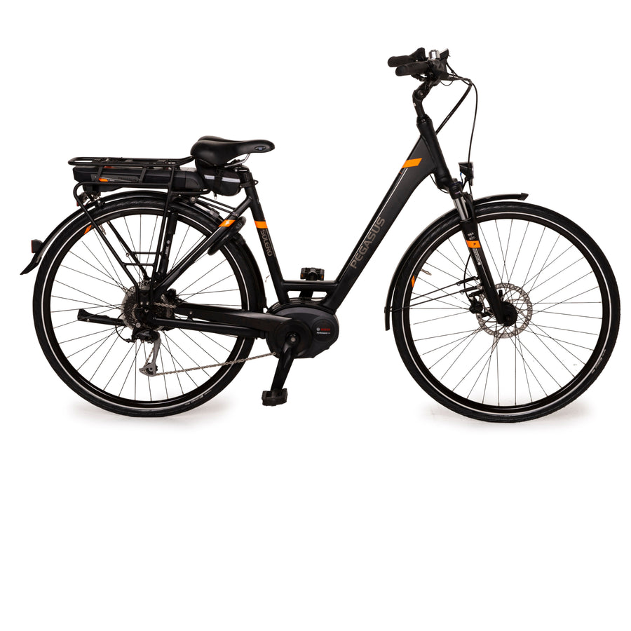 damen e bike 2017 PEGASUS E-Trekking Bike SOLERO E8 2017 Schwarz Aluminium - 2. Hand