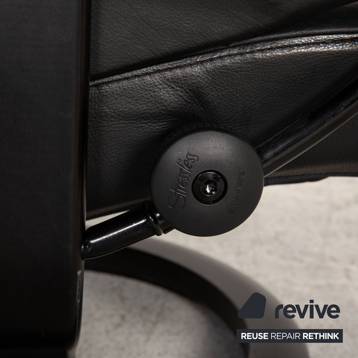 Stressless Ledersessel ink. Hocker Schwarz Relaxfunktion