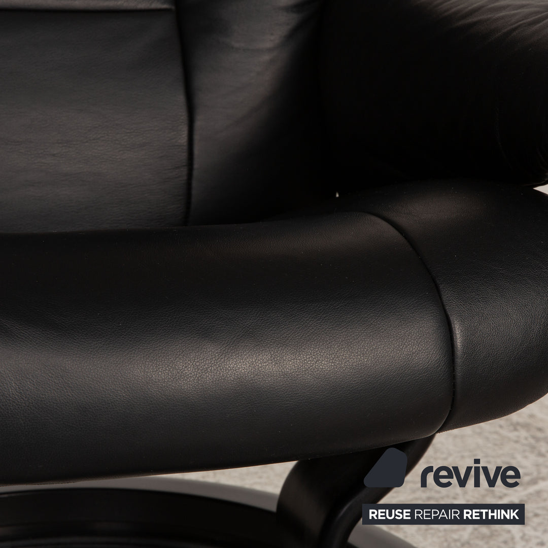 Stressless Mayfair Leder Sessel Schwarz Größe S Relaxfunktion inkl. Hocker inkl. Erhöhungsring