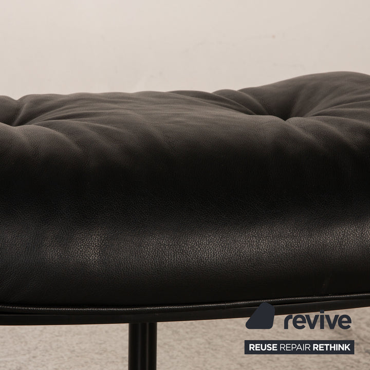 Vitra Eames Lounge Chair black including stool
