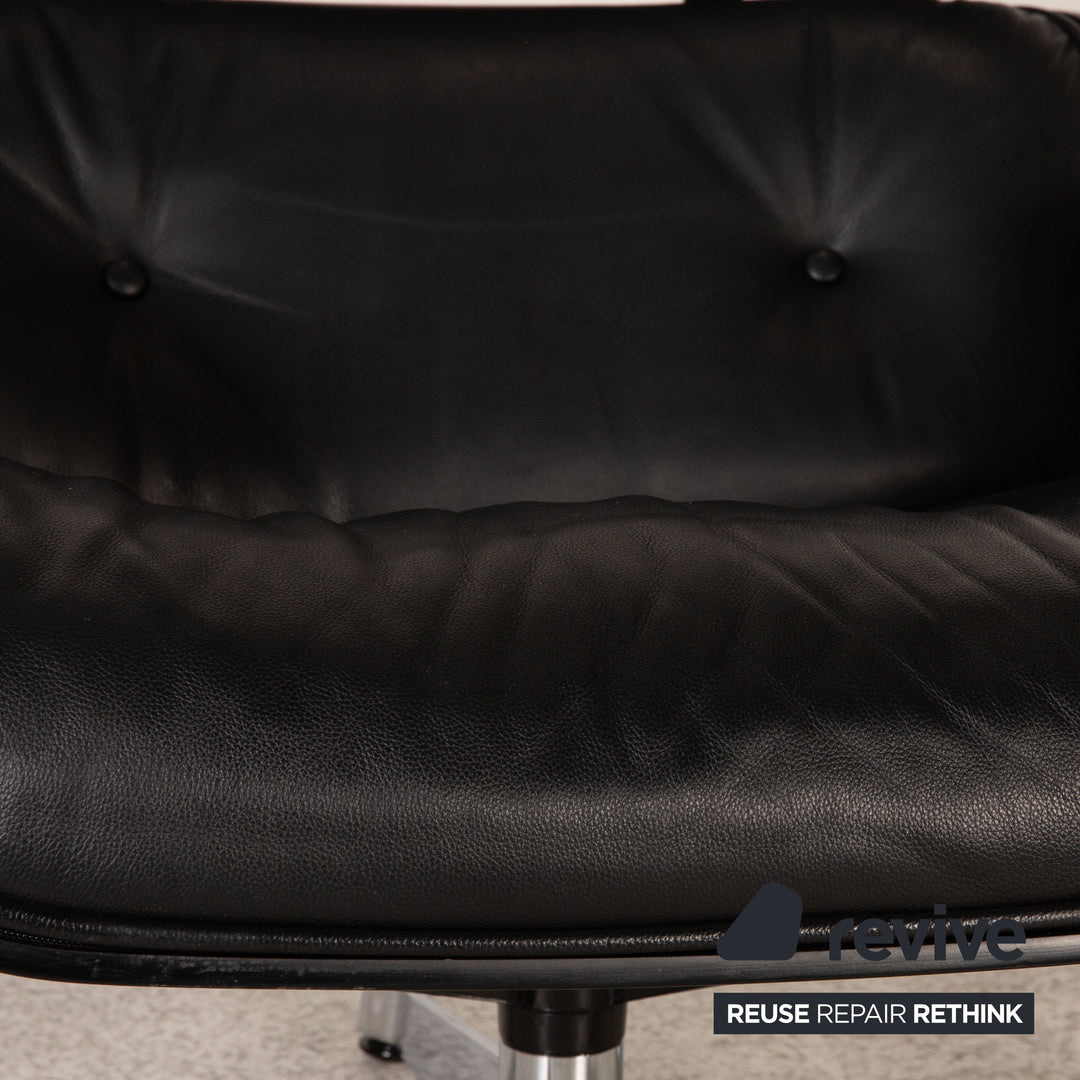 Vitra Eames Lounge Chair black including stool