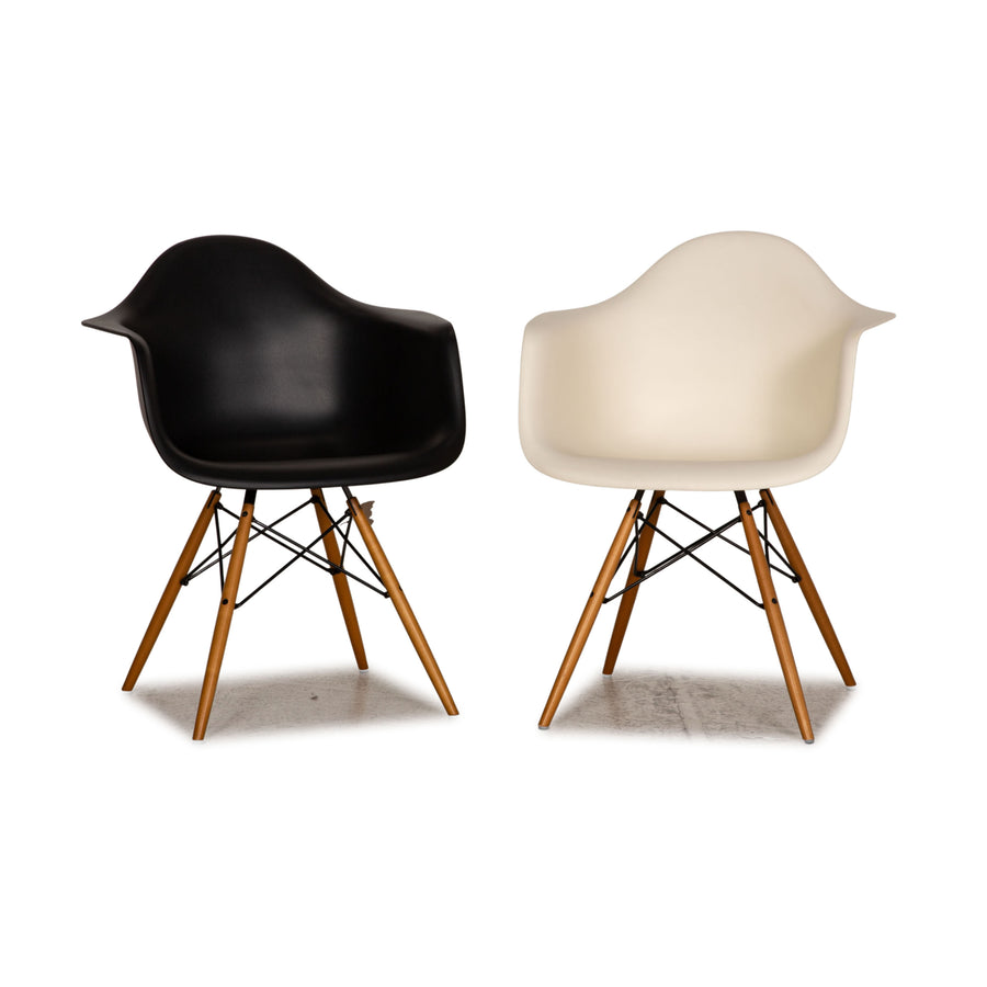 Vitra Plastic Armchair Black and white