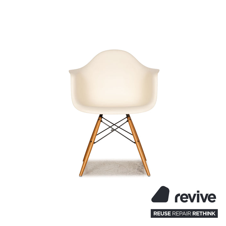 Vitra Plastic Armchair  Kunststoff Sessel Weiß