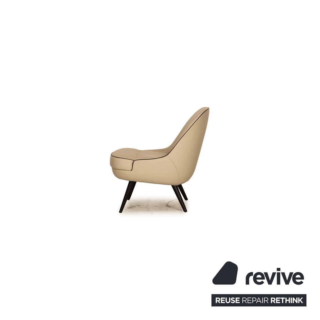 Walter Knoll Hugo Boss Woman leather armchair cream